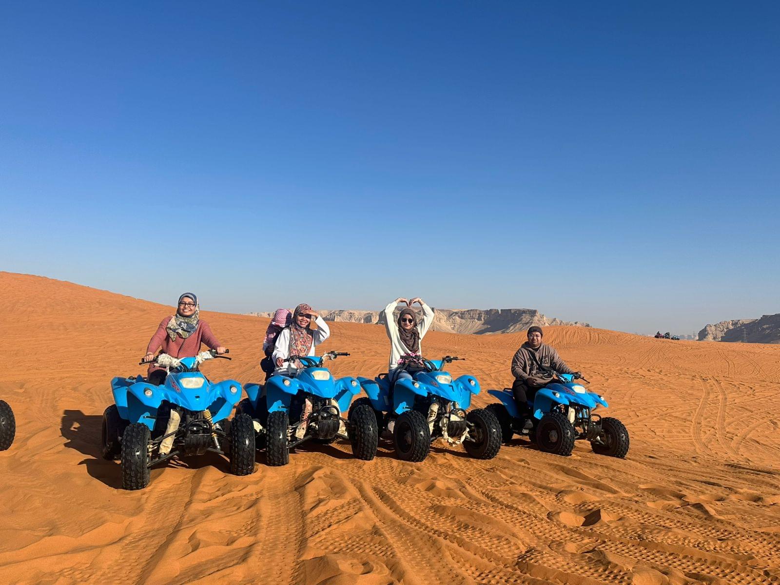 Red sand dunes - Image 4